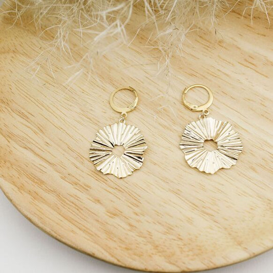 Boucles d'oreilles femme dormeuses cercle strié en acier inoxydable doré  Minalis Bijoux
